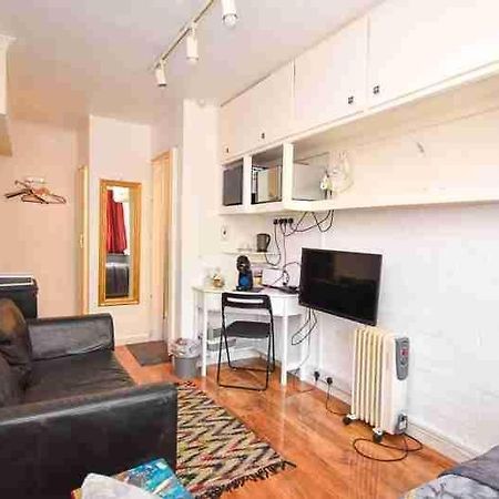 Leeward Gardens With Ensuite London Exteriör bild